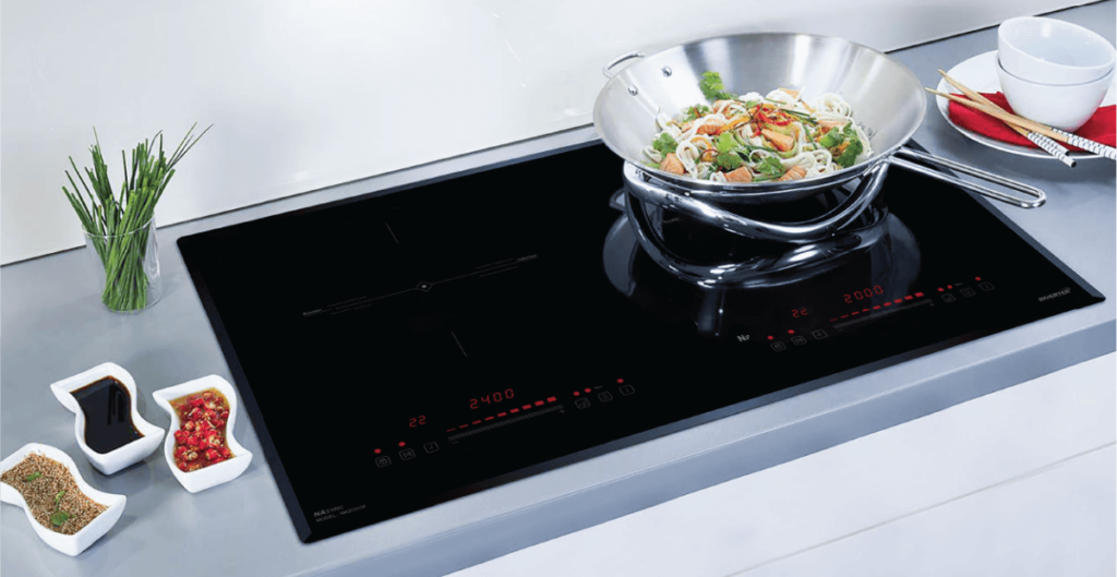 Nấu ăn bằng bếp từ có hại không? 4 Lợi ích của bếp từ 2 đánh giá Bếp từ đôi tiết kiệm điện không