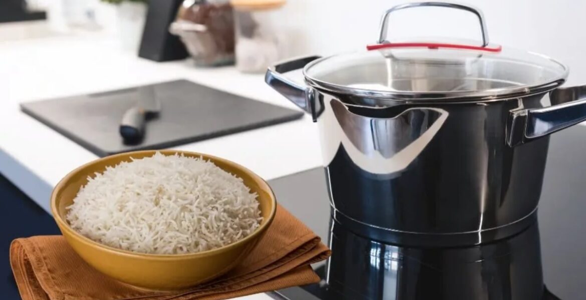 Cách nấu cơm bằng bếp điện