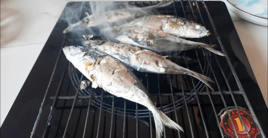 TOP 2 Cách nướng cá bằng bếp điện từ, hồng ngoại thơm, không cháy 3 cách nướng cá bằng bếp từ