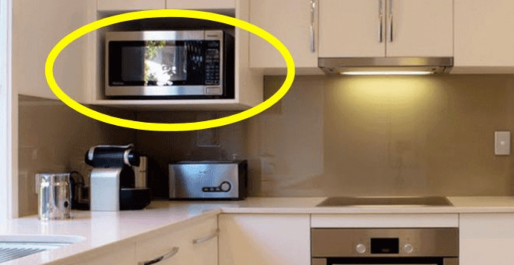 vị trí lắp đặt lò vi sóng và bếp từ