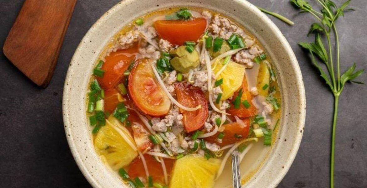 canh cá nấu dứa