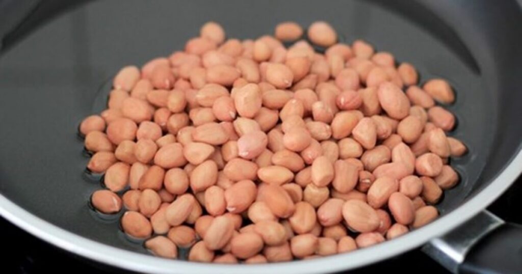 Cách rang lạc bằng bếp từ