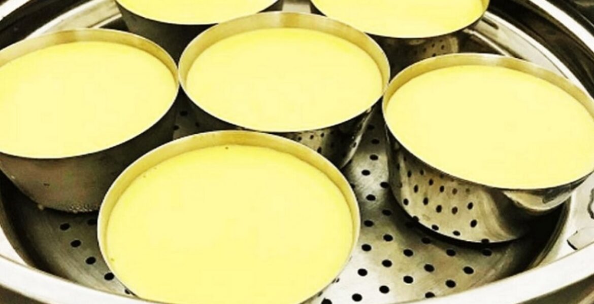 hấp bánh flan bằng bếp từ