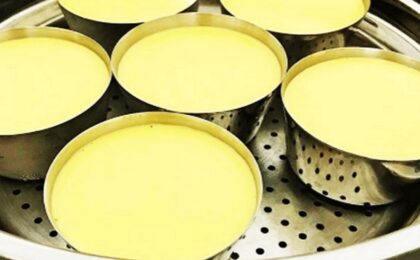 hấp bánh flan bằng bếp từ