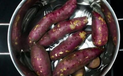 luộc khoai bằng bếp từ