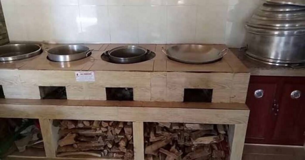 Thiết kế mẫu bếp củi không khói trong nhà và ngoài trời 2 mẫu bếp củi không khói