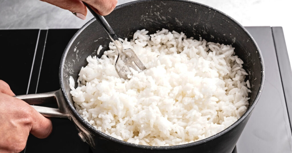 Nấu cơm bằng bếp từ bao nhiêu độ để ngon, không khét? 4 nấu cơm bằng bếp từ bao nhiêu độ