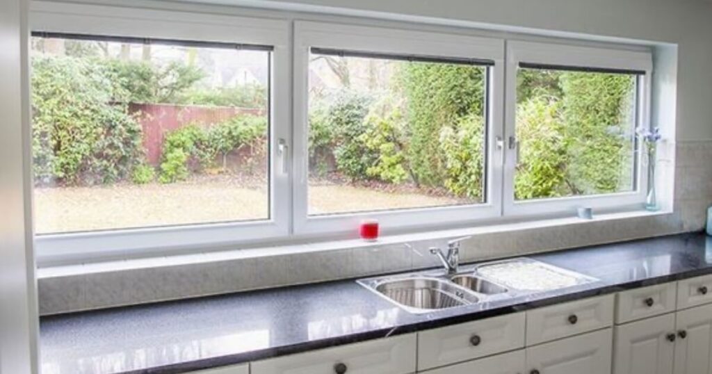 thiết kế nhà bếp có cửa sổ