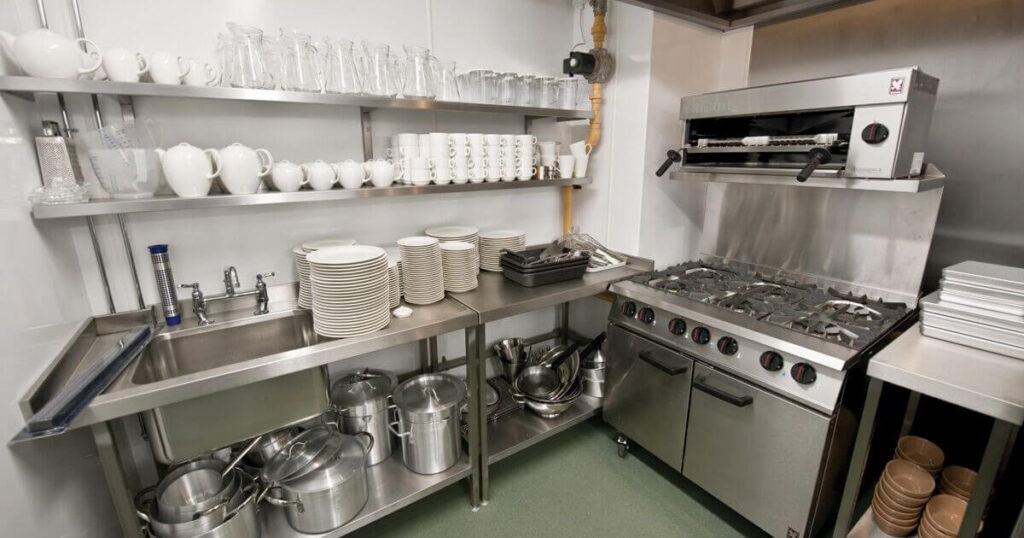 Nguyên tắc thiết kế bếp mở quán ăn để tiện lợi và an toàn 4 thiết kế bếp quán ăn