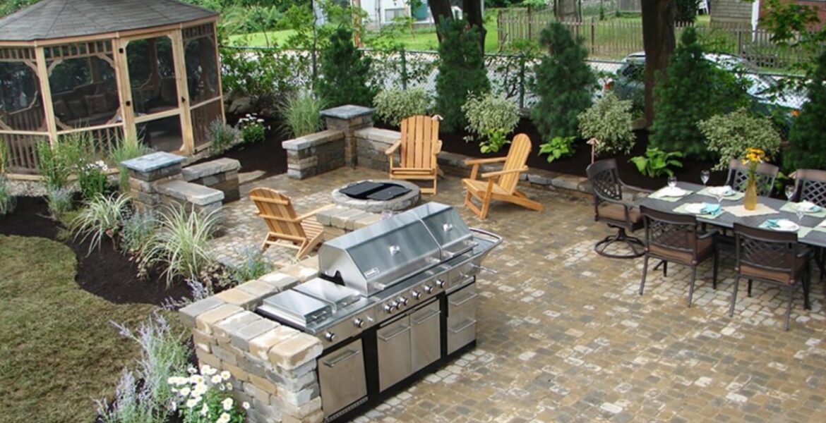 thiết kế bếp sân vườn