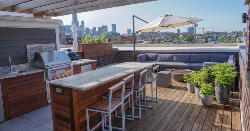 thiết kế bếp trên sân thượng