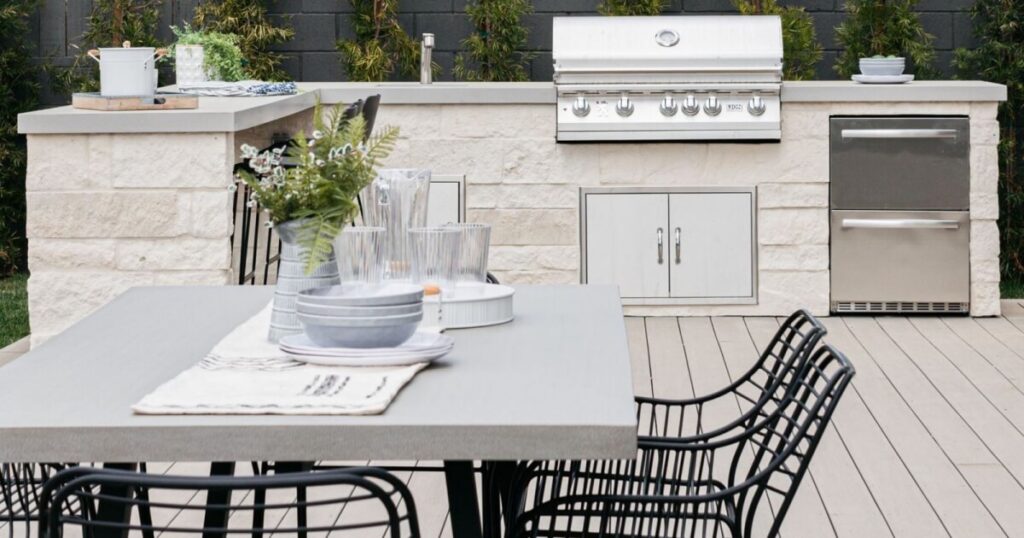 thiết kế nhà bếp có sân vườn